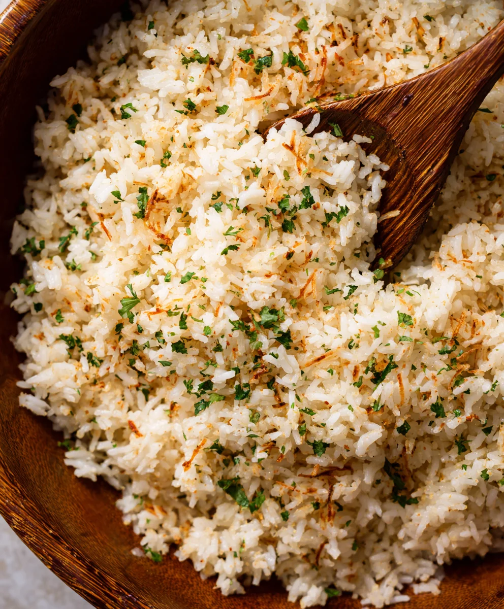Garlic Parmesan Rice: Easy & Flavorful Side Dish!