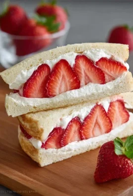 4-ingredient Strawberry Sando